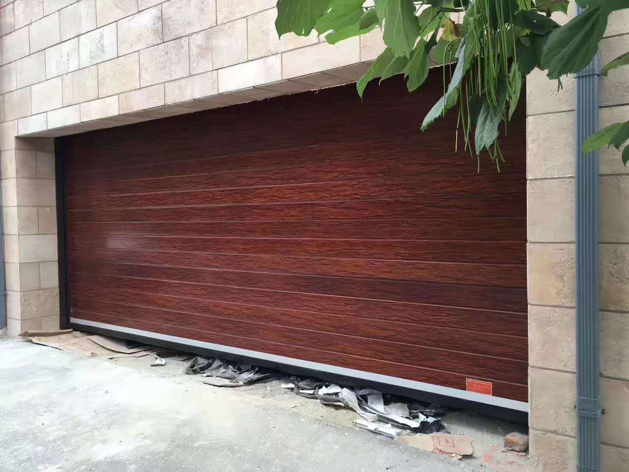 電動卷簾門齒輪噪音是怎么形成的？