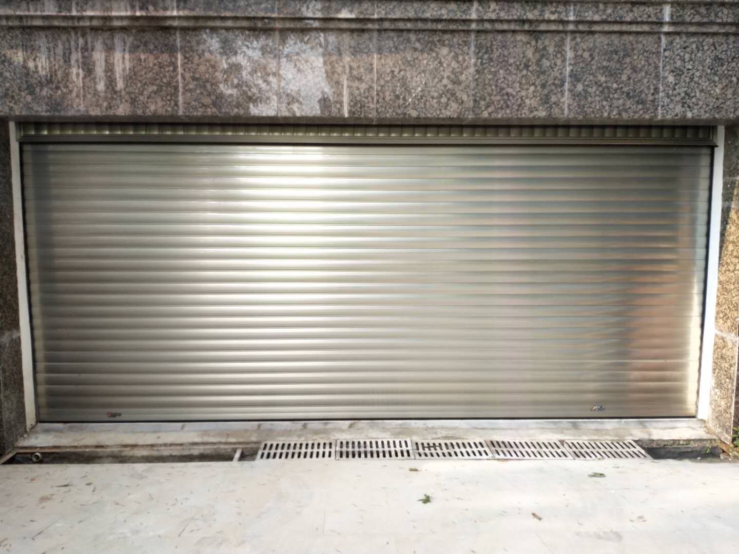 神奇卷簾門，開啟無(wú)限可能